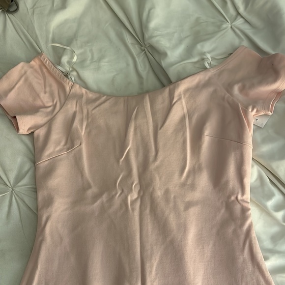 Off shoulder - Picture 2 of 2